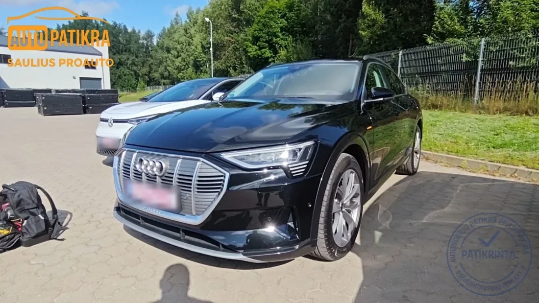Audi e-tron 2023 – перевірка авто