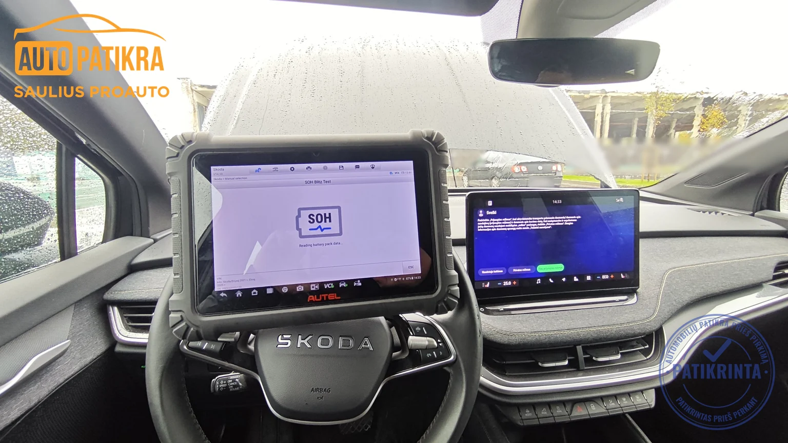 Планшет Autel виконує SOH Blitz Test на Škoda Elroq